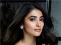 पूजा हेगडेने 'हाऊसफुल ४'च्या संपूर्ण टीमला दिली ट्रिट - Marathi News | Pooja Hegde gave to the entire team of 'Housefull 4' Trit | Latest filmy News at Lokmat.com