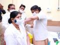 पहिल्या दिवशी ३०० फ्रंटलाइन वर्कर्संना दिली कोरोना लस - Marathi News | Corona vaccine was given to 300 frontline workers on the first day | Latest vashim News at Lokmat.com