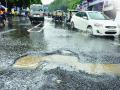 रस्त्यावर खड्ड्यांच्या साम्राज्याची नेमकी कारणं काय? - Marathi News | What are the exact reasons for the empire of potholes on the road? | Latest editorial News at Lokmat.com