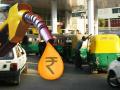 पेट्रोल दरवाढीचा पुन्हा भडका, ऐन सणासुदीत बसतोय महागाईचा फटका - Marathi News | Petrol price rises, inflation continues to be from last 11 days in petrol hike | Latest business News at Lokmat.com