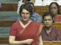 Priyanka Gandhi : "लोक सरकारवर विश्वास ठेवून पहलगामला गेले, पण सरकारने लोकांना देवाच्या भरवश्यावर सोडलं" - Marathi News | Congress Priyanka Gandhi raised issue of security lapse in pahalgam said who is responsible for attack | Latest national News at Lokmat.com