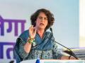 Priyanka Gandhi : "भाजपाच्या राजवटीत 1 लाख शेतकऱ्यांनी केल्या आत्महत्या; काँग्रेसचं सरकार आलं तर..." - Marathi News | Priyanka Gandhi congress govt will waive loan of farmers no gst on agricultural products attacks bjp | Latest national News at Lokmat.com