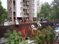 Pune Wall Collapse : पुणे दुर्घटनेतील मृतांच्या नातेवाईकांना चार लाखांची मदत जाहीर - Marathi News | Announcing four lakh relief to the relatives of the dead in Pune kondhwa wall collapse | Latest pune News at Lokmat.com