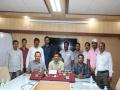 स्वस्तात मोबाईल विकणारा निघाला चोर : सापडले २४ हँडसेट  - Marathi News | Pune police caught mobile thief: found 24 handsets | Latest crime News at Lokmat.com