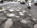 Pune: पुण्याच्या रस्त्यांवर अजूनही खड्डेच खड्डे! महापालिका म्हणते, ३ महिन्यांत ११ हजार बुजविले - Marathi News | There are still potholes on Pune's roads! Municipal Corporation says it has filled 11,000 in 3 months | Latest pune News at Lokmat.com