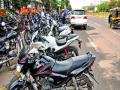 महामार्गावर आता ‘नो पार्किंग झोन’, महापालिकेचा निर्णय - Marathi News |  Now 'no parking zone' on the highway, Municipal Corporation's decision | Latest pimpri-chinchwad News at Lokmat.com