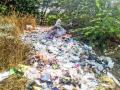 बायोमेडिकल कच-याची विल्हेवाट, अज्ञात रुग्णालयावर गुन्हा दाखल   - Marathi News |  Disposal of biomedical waste, criminal complaint to unknown hospital | Latest pune News at Lokmat.com