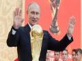 Fifa Football World Cup 2018 :  फुटबॉलच्या आडून पुतिन यांचा राजकीय ‘गोल’  - Marathi News | Fifa Football World Cup 2018: Putin's Political Goal By Football | Latest football News at Lokmat.com
