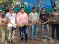 कल्याणजवळील कांबा येथे आढळला आठ फुटांचा भला मोठा अजगर - Marathi News | A very large python of eight feet was found at Kamba near Kalyan | Latest kalyan-dombivli News at Lokmat.com