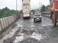 उड्डाणपुलांवर पाणी निचऱ्याचा अभाव; पनवेल मुंब्रा महामार्गावर दुरुस्तीकडे दुर्लक्ष - Marathi News |  Lack of water drain on flyovers; | Latest raigad News at Lokmat.com