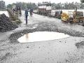 पोसरी-साळोख रस्ता दोन महिन्यांत उखडला - Marathi News | The Posari-Salokh road collapsed in two months | Latest raigad News at Lokmat.com