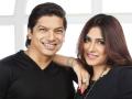 Shaan Birthday Special : शानची फिल्मी लव्ह स्टोरी, 6 वर्षे लहान तरूणीला केलं होतं प्रपोझ - Marathi News | Shaan Birthday Special: Shaan's Love Story, he married with 6 years younger girl | Latest filmy News at Lokmat.com