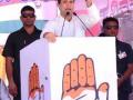 मोदींच्या फसव्या कारभाराचे पितळ उघडे पडले; राहुल गांधी यांची टिका - Marathi News | The brat of Modi's deceptive administration fell open; Rahul Gandhi's hinge | Latest maharashtra News at Lokmat.com
