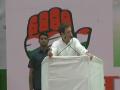 RSS जे करतंय तसं पाकिस्तान किंवा हुकूमशाहीतच होऊ शकतं- राहुल गांधी - Marathi News | Rahul Gandhi on RSS and Karnataka floor test | Latest national News at Lokmat.com