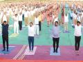 रायगडमध्ये आंतरराष्ट्रीय योगदिन उत्साहात साजरा - Marathi News | International Yogdad celebrated in Raigad | Latest raigad News at Lokmat.com