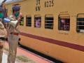 Coronavirus: These people should avoid travel as much as possible - Railway Ministry - Hindi News | Coronavirus: These people should avoid travel as much as possible - Railway Ministry | Latest national Photos at Lokmattimes.com