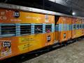 सर्व राजकीय जाहिराती हटविण्याचे रेल्वेचे आदेश - Marathi News | Railway orders to remove all political advertisements | Latest national News at Lokmat.com