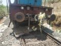 कोकण रेल्वे मार्गावर इंजिन आणि ट्रॉलीची धडक ! - Marathi News | Engine and trolley hit on Konkan railway line! | Latest sindhudurga News at Lokmat.com
