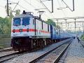 दसऱ्यापूर्वीच ११ लाख रेल्वे कर्मचाऱ्यांना मोठी भेट; ७८ दिवसांचा पगार बोनस देणार - Marathi News | Government approves bonus equivalent to 78 days for railway employees ahead | Latest national News at Lokmat.com