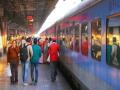 Indian Railways : रेल्वे प्रवाशांसाठी नवीन नियम; जाणून घ्या, अन्यथा होईल कारवाई! - Marathi News | Indian Railways : indian railway new update rule for night journey | Latest business News at Lokmat.com