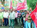 रेल्वेतील खासगीकरण थांबवा : नॅशनल रेल्वे मजदूर युनियन - Marathi News | Stop Privatization in Railways: National Railway Workers Union | Latest nagpur News at Lokmat.com