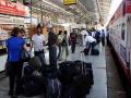 Travel Tips: रेल्वेतून प्रवास करताना सामान जाणार नाही चोरीला जर वापराल 'ही' ट्रिक - Marathi News | use this trick to avoid theft of your luggage during railway travel | Latest travel News at Lokmat.com