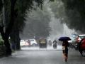 Rain In Pune: दिवसा उन्हाच्या झळा अन् सायंकाळी वरुणराजाचे आगमन; पुण्यात मुसळधार पाऊस - Marathi News | The heat of the sun by day and the arrival of Varunaraja in the evening; Heavy rain in Pune | Latest pune News at Lokmat.com