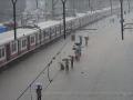 Mumbai Rain Live Updates : कुर्ला स्थानकातून ठाण्यासाठी विशेष लोकल सुटली - Marathi News | Latest Mumbai Rain, Maharashtra Rain live Update News in Marathi | Latest maharashtra News at Lokmat.com