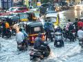 Pune Rain: पावसाची दमदार हजेरी, पुणेकरांनो सतर्क राहा! शहरात पूरस्थितीचा धोका - Marathi News | Strong presence of rain, Pune residents be alert! Risk of flooding in the city | Latest pune News at Lokmat.com