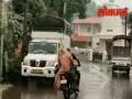 जिल्ह्यात जोरदार तर कोल्हापूर शहरात पावसाच्या हलक्या सरी - Marathi News | Heavy rain in the district light showers in Kolhapur city | Latest kolhapur News at Lokmat.com