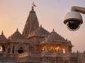 राम मंदिरातील गुप्त कॅमेऱ्यांनी उघडे पाडले चोरांचे पितळ, नोटांच्या बंडलमधून पैसे काढून कपड्यांत लपविले जायचे - Marathi News | Hidden cameras in Ram Mandir expose thieves' brass, money was taken from bundles of notes and hidden in clothes | Latest national News at Lokmat.com