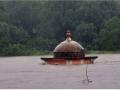 रत्नागिरी : पुंडलिकाचे मंदिर पाण्यात - Marathi News | Pundalika temple in water | Latest ratnagiri News at Lokmat.com