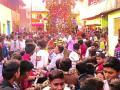 रावेर येथे प्रसादरूपी रेवड्यांची उधळण अन् तरुणांच्या अपूर्व उत्साहात श्री दत्तकृष्ण रथाची परिक्रमा - Marathi News | Raptor's Prasadarupriptic rains and youthful adventures of young Dattakrishna Rathak | Latest jalgaon News at Lokmat.com