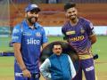 Ravi Shastri IPL 2022 : ४-५ सामने सीट गरम करत होता की काय?; रवी शास्त्री बिनधास्त बोलले, Mumbai Indiansच्या मॅचमध्ये हाणले टोमणे! - Marathi News | 'Pata nahi kya kar raha tha bench par baith kar'; Ravi Shastri Opening up on the team management's decision to bench Pat Cummins | Latest cricket Photos at Lokmat.com