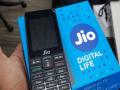 Jio चा महिनाभर चालणारा सर्वात स्वस्त Recharge Plan; ७५ रूपयांमध्ये डेटासह मिळतंय मोफत कॉलिंग - Marathi News | reliance jio 75 rupee recharge plan of jiophone know details | Latest business News at Lokmat.com