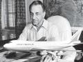 JRD Tata Bairthday : एअर इंडियाच्या काउंटरवरील धूळ स्वत: साफ करायला लाजत नव्हते जेआरडी, 'या' गोष्टी वाचून व्हाल त्यांचे फॅन! - Marathi News | JRD Tata Bairthday : Who never hesitate to clean counter of Air India, Know more about him | Latest jarahatke Photos at Lokmat.com