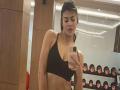 Jacqueline Fernandez च्या एब्सवर फिदा झाले फॅन्स, व्हायरल झाला तिचा खास फोटो - Marathi News | Jacqueline Fernandez's abs got fans looking viral this photo | Latest filmy News at Lokmat.com