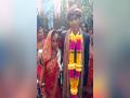 IN PICS! UP: Bride beats groom with iron rod on first night of marriage, runs away with cash - Hindi News | IN PICS! UP: Bride beats groom with iron rod on first night of marriage, runs away with cash | Latest national Photos at Lokmattimes.com