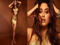 असली सोना! Janhvi Kapoor चा गोल्डन ड्रेसमधील किलर लूक, फॅन्सची उडाली झोप - Marathi News | Janhvi Kapoor share latest photoshoot in golden dress | Latest filmy Photos at Lokmat.com