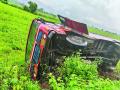 पडम जवळ एसटीला अपघात, महिला गंभीर तर दोघे किरकोळ जखमी - Marathi News | Accident to ST near Padam | Latest raigad News at Lokmat.com