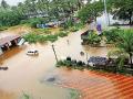 रोहा-अष्टमीतील गावांचा संपर्क तुटला; वाहतूक खोळंबली - Marathi News | The villages in Roha-Ashtami lost contact | Latest raigad News at Lokmat.com