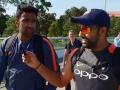 IND vs AUS 1st Test : रोहित, अश्विन रस्त्यावर उतरले अन् सगळे पाहातच राहिले! - Marathi News | India vs Australia 1st Test : Rohit Sharma & R. Ashwin surprise fans on the streets of Adelaide | Latest cricket News at Lokmat.com