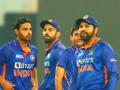 Team India Jersey, IND vs SL: टीम इंडियाच्या जर्सीमध्ये झाला मोठा बदल, खेळाडूंच्या फोटोने उलगडलं रहस्य - Marathi News | IND vs SL T20 Series Team India new jersey with changes in sponsor logo Yuzvendra Chahal shares photo | Latest cricket News at Lokmat.com