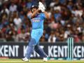 India vs New Zealand T20 : कॅप्टन कोहली, धोनी यांना मागे टाकून हिटमॅन रोहित शर्मा टॉप! - Marathi News | India vs New Zealand T20: Rohit Sharma beats Virat Kohli, MS Dhoni to bag elite captaincy record; goes joint-top in overall list | Latest cricket News at Lokmat.com