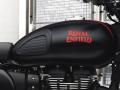 Royal Enfield घेऊन येतेय सर्वांत स्वस्त बाइक; कधी लॉंच होणार? पाहा, डिटेल्स - Marathi News | royal enfield to launch new bike hunter 350 in india soon | Latest auto News at Lokmat.com
