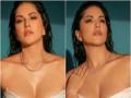 Sunny Leone's lungi dance : अर्ध्या रात्री भर रस्त्यात सनी लियोनीचा लुंगी डान्स; व्हायरल होतोय जबरदस्त व्हिडीओ - Marathi News | Sunny Leone's lungi dance in the middle of the night; Great video going viral | Latest sakhi News at Lokmat.com