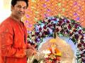 Ganesh Chaturthi 2018 : क्रिकेटच्या देवानेही केली घरी गणपतीची पूजा - Marathi News | Ganesh Chaturthi 2018: Pooja of Lord Ganesh in the home of sachin tendulkar | Latest cricket News at Lokmat.com