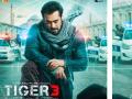 भेदक नजर, हातात बंदूक... टायगर 3 मधला सलमान खानचा कडक लूक - Marathi News | Salman Khan seen in an action packed avatar in brand new poster of Tiger 3 | Latest filmy News at Lokmat.com