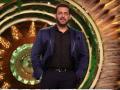 Bigg Boss 15: आजपर्यंत जे घडले नाही ते घडले,पहिल्यांदाच सलमान खानने या स्पर्धकाचे घरात केले स्वागत - Marathi News | Bigg Boss 15 First time in House, Salman khan Greets first contestant inside house, check who's this Contestant | Latest filmy News at Lokmat.com