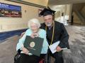 ९९ वर्षांच्या आईदेखत ७२ व्या वर्षी पदवी! - Marathi News | Sam Kaplan, 72, graduates from a Georgia college with his 99-year-old mom cheering him on | Latest international News at Lokmat.com